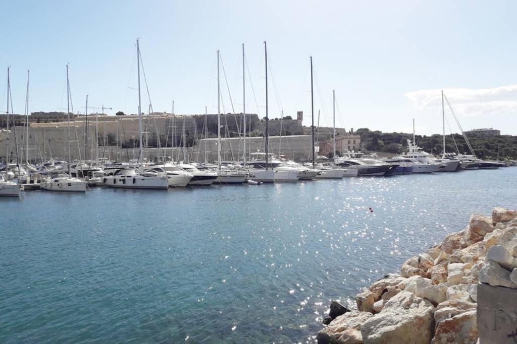 Centre Point, Malta'S Most Central Pietà Eksteriør bilde